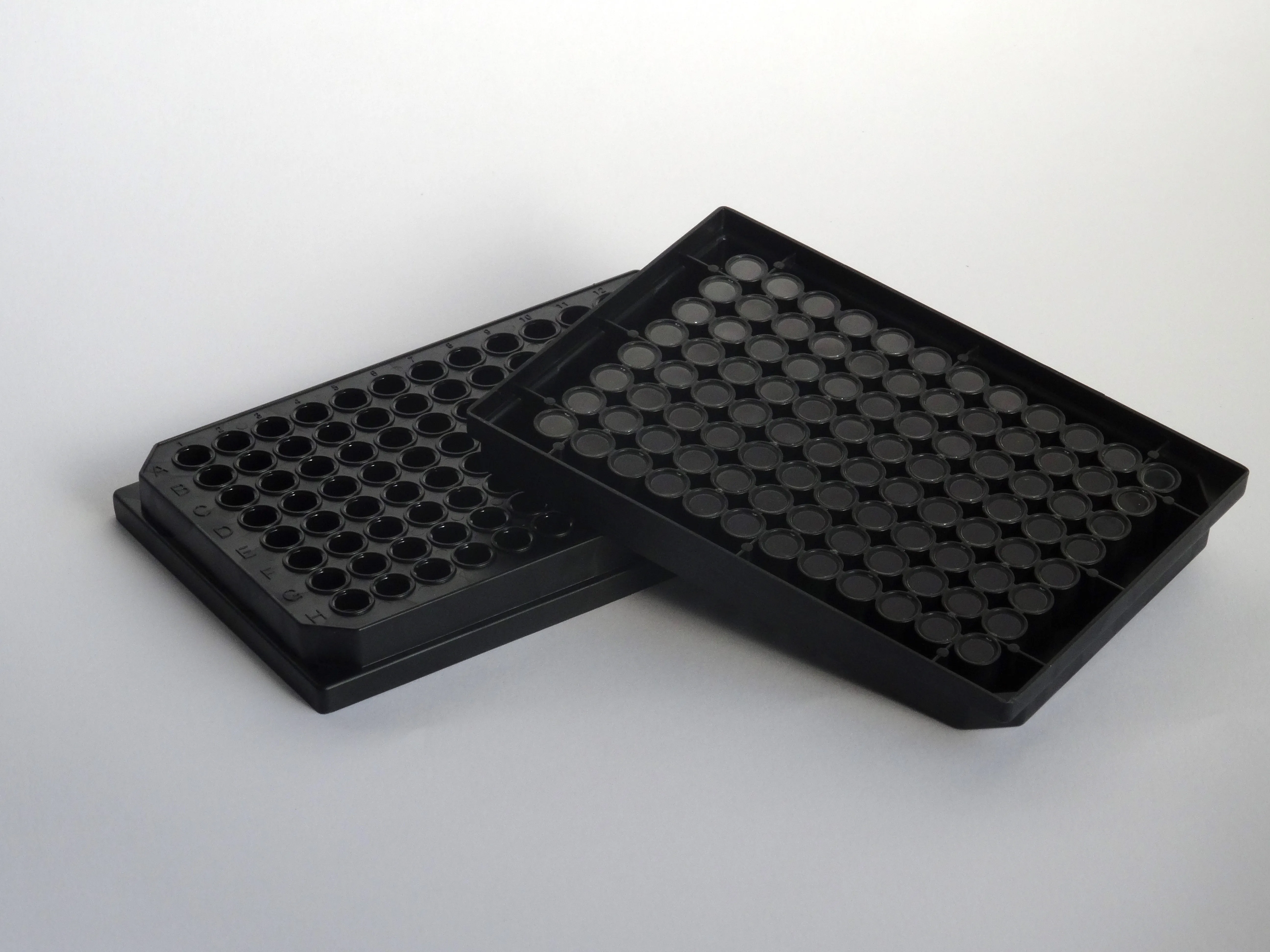 Streptavidin High Binding Coated - 96 well Solid plates - Black PS - image 1
